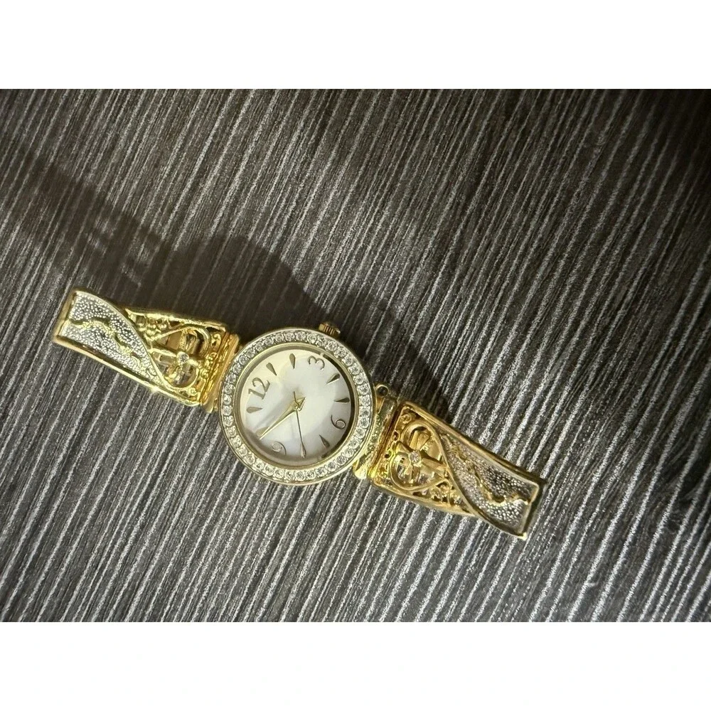 Mother Of Pearl Womens Gold Tone Cross Watch Stretch Christian Band New Battery